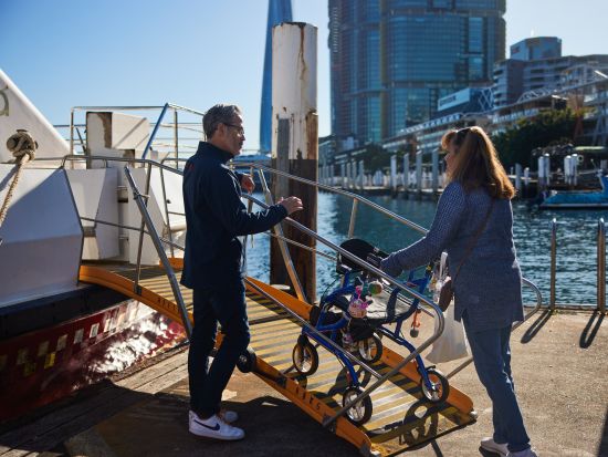 シドニー湾観光クルーズ　オペラハウスやハーバーブリッジを海上から満喫！＜1時間／サーキュラーキーまたはダーリングハーバー発＞