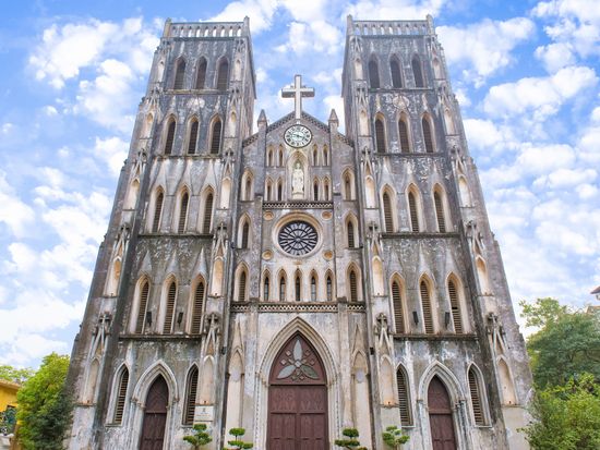 Vietnam_Hanoi_Saint Joseph Cathedral_shutterstock_458612530