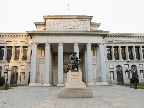 プラド美術館入場チケット事前予約＋街歩き音声ガイドアプリ ＜緊急時の24時間日本語サポート付＞