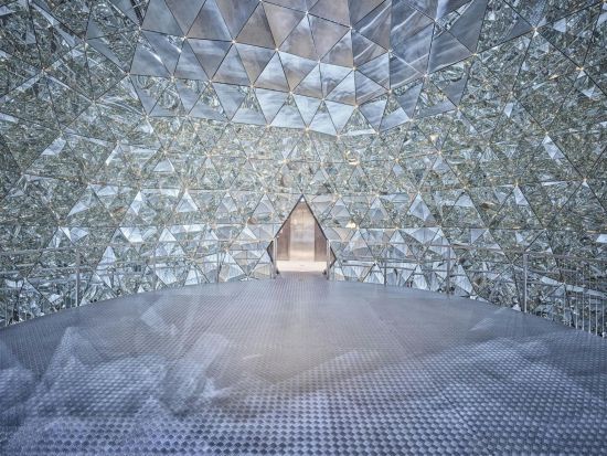 スワロフスキー・クリスタルワールド入場チケット　事前予約サービス＜往復送迎付きプラン選択可＞＊申込と同時に即予約確定