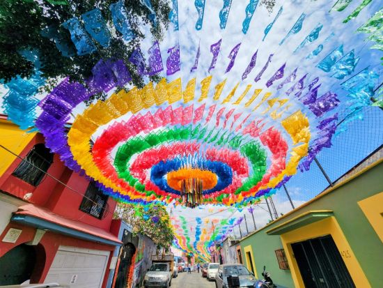 オアハカ1日観光ツアー　世界遺産モンテ・アルバン＋ハラトラコ地区＋サント・ドミンゴ教会＋民芸品市場巡り＜専用車／日本人アシスタント／オアハカ発＞