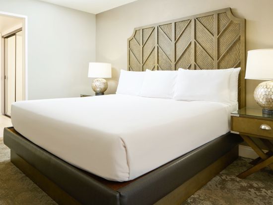 ワイキキ・ビーチ・タワー（Waikiki Beach Tower）宿泊　オーシャンフロントの高級コンドミニアムに滞在！＜ワイキキ＞