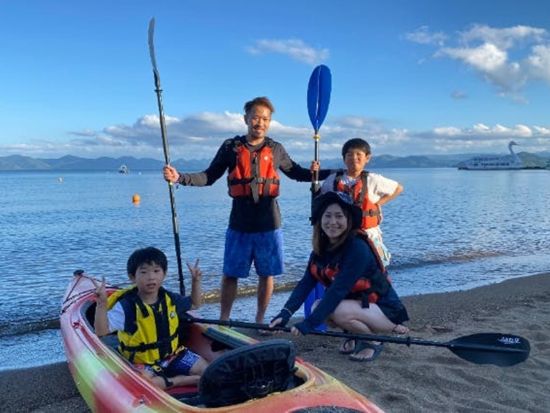 猪苗代湖モーニング＆サンセットカヤック体験　朝日や夕日を楽しむ水上散歩＜7歳以上参加可／約1時間／福島県猪苗代湖＞