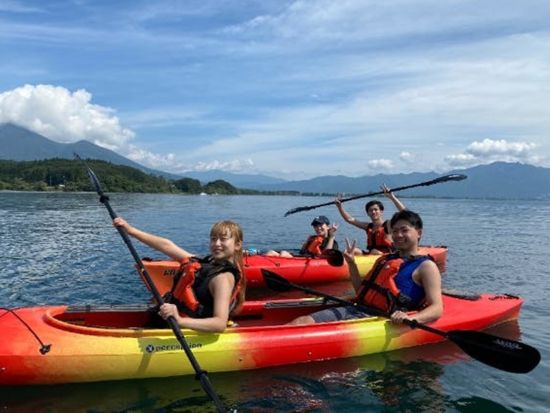 猪苗代湖モーニング＆サンセットカヤック体験　朝日や夕日を楽しむ水上散歩＜7歳以上参加可／約1時間／福島県猪苗代湖＞