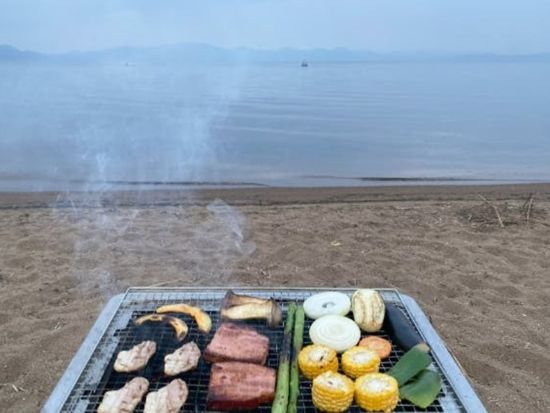 猪苗代湖ビーチサイドBBQセットレンタル 手ぶらで機材レンタル＆食材持ち込みOK＜約5時間／18歳以上／福島県猪苗代湖＞