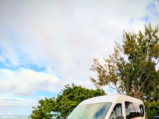 コオリナ地区 朝発送迎シャトル　10名限定の少人数制　セミプライベート　＜日本語ドライバー＞