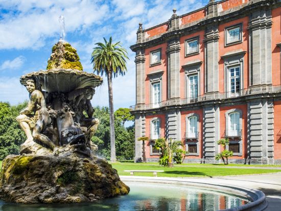 Italy_Naples_Royal Palace_shutterstock_582479785