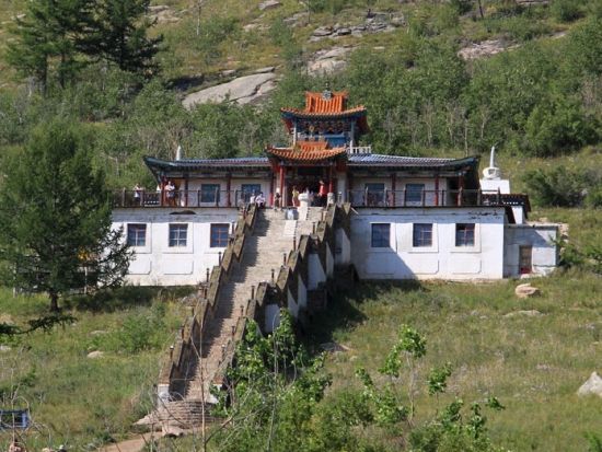 【3泊4日・6～8月限定】テレルジ国立公園＆フラワーハイキング＆星空観察＆モンゴル文化体験＜食事付き／日本語ガイド／チンギスハーン国際空港発着＞