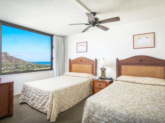 アストン・アット・ザ・ワイキキ・バニアン（Aston at the Waikiki Banyan）宿泊　充実の設備でファミリーに人気のコンドミニアム＜ワイキキ＞