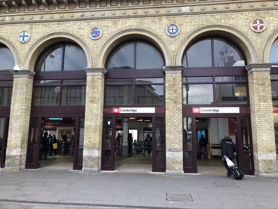 【空港送迎】ロンドン・ヒースロー空港 ⇔ ケンブリッジ市内 ＜貸切／日本語ドライバー＞