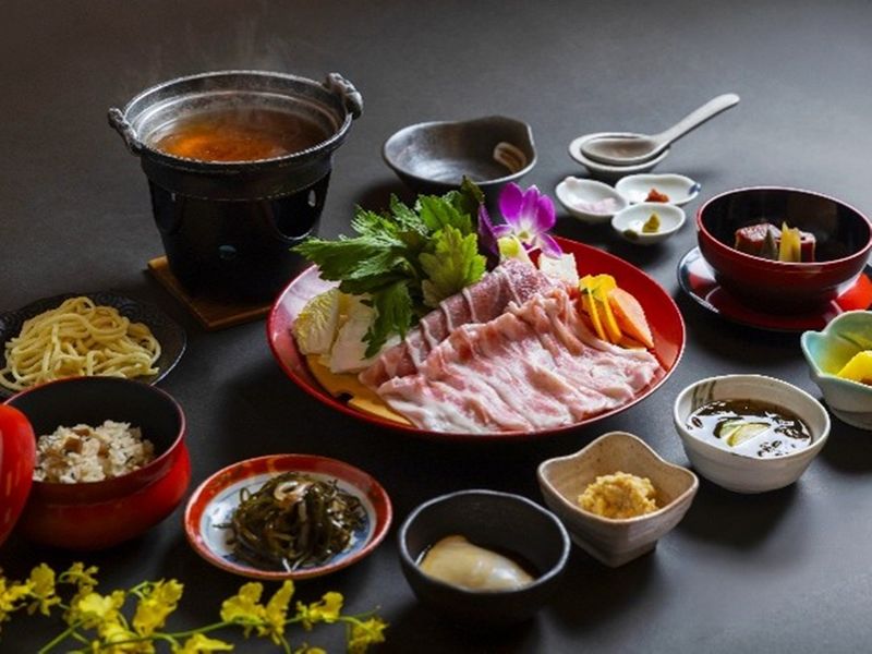 金アグー豚しゃぶしゃぶ会席　