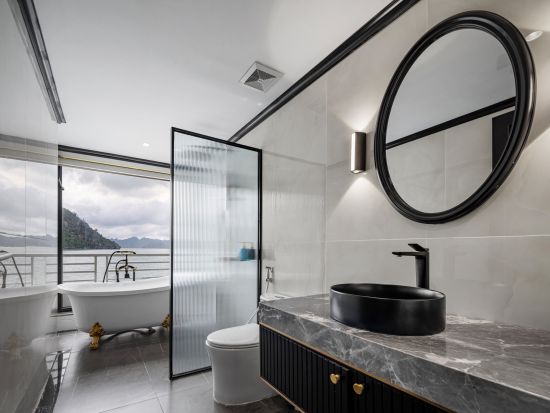 世界遺産ハロン湾1泊2日クルーズ「キャサリンクルーズ」　広々キャビンでゆったり！絶景＆グルメ＆充実の施設＜英語ガイド／ハノイ往復送迎または現地集合＞