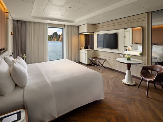 世界遺産ハロン湾1泊2日クルーズ「グランドパイオニアクルーズ」　クラシックな上質空間で過ごす大人の船旅＜英語ガイド／ハノイ往復送迎または現地集合＞