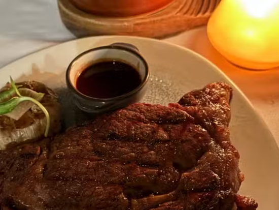 【レストラン座席予約】デュシタニ・グアムの最高級ステーキハウス (Alfredo’s)