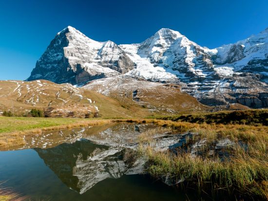 ミラノ発ジュネーブ着　スイス周遊ツアー　チューリッヒ＋ルツェルン＋フィルスト山＋シヨン城など＜5泊6日／水曜／1名催行／日本語＞