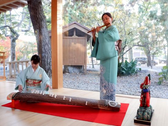 鳥飼八幡宮という神聖な空間にて究極の日本文化体験、正式参拝、和楽器演奏、茶道体験＜福岡市＞