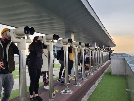 朝ゆっくり出発！DMZ半日ツアー　臨津閣（イムジンガク）＋第3トンネル＋北朝鮮脱北者Q&A体験付＜日本語／明洞駅・弘大入口駅発着／仁川空港お迎え付きプランあり＞