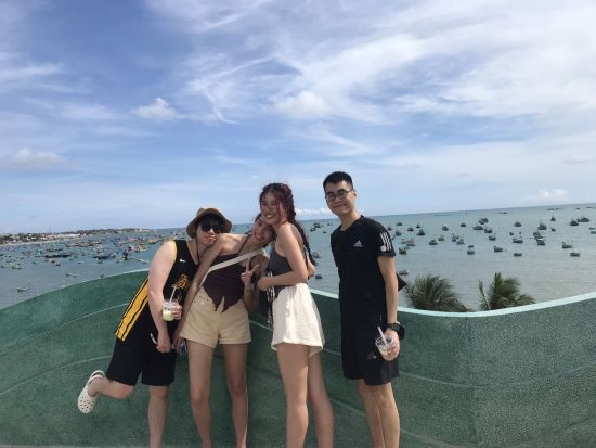 ムイネー・プライベートジープツアー　白砂丘でのジープライディング＆選べる日の出・夕日観賞プラン＜貸切／ムイネー発着／英語ドライバー＞