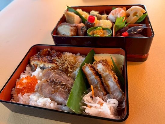 【4月11日開催！】【1組限定｜貸切】花火大会チャータークルーズ 特大花火を船上から！屋形船で楽しむ特別な夜＜ドリンク・お食事付／沖縄本島＞