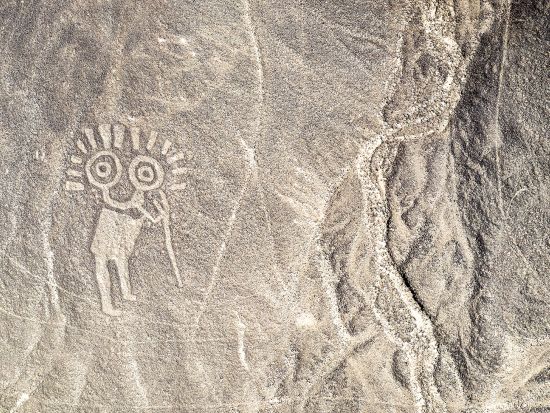 ナスカの地上絵＆ワカチナ湖日帰り観光ツアー　空から望む神秘と砂漠のオアシスを堪能＜LINE日本語サポート付き／スペイン語ドライバー／リマ発＞