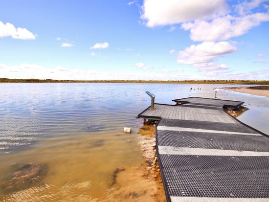 Pinnacles Tour Nambung National Park Lake Thetis Stromatolites