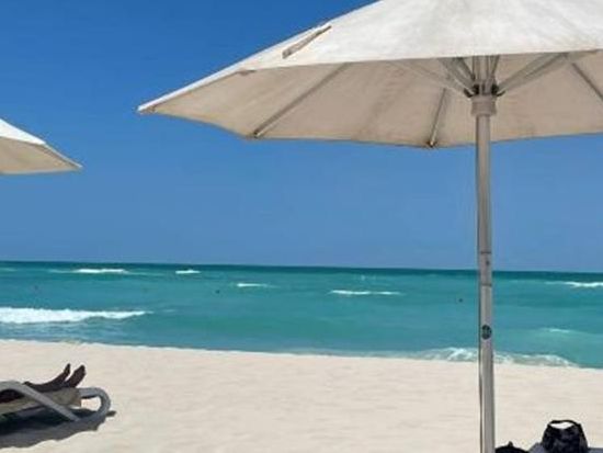 美しい白砂ビーチとリゾート体験！サディヤット島ソウルビーチ 1日入場券＜アブダビ／サンベッド付き＞