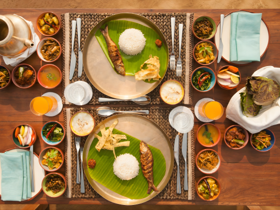 【カトマンズ発着】国内線で行く！世界遺産チトワン国立公園 1泊2日ジャングルサファリ＜往復航空券付／日本語ガイド同行／全食事付／完全貸切り＞