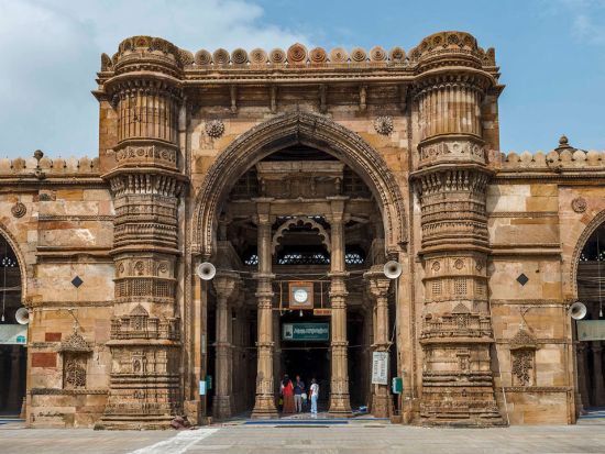 インド・グジャラート州 5泊6日ツアー　ライオン・サファリ付き ＜食事付き／日本語ガイド＞