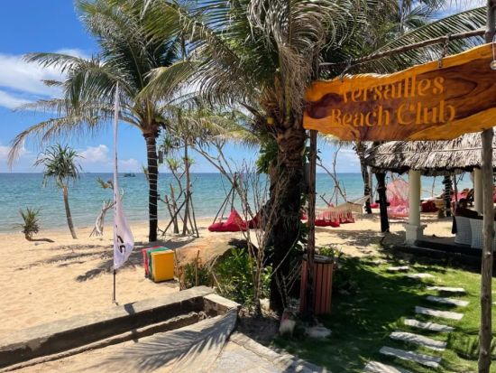 ベルサイユスパ「Versailles Mud Bath Spa」プライベートビーチ付きスパで極上泥浴トリートメント　事前予約サービス＜フーコック＞