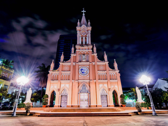 ダナン ナイトツアー　ハン川夜景と市場散策＆ローカルスイーツ体験＜3時間／貸切プラン＆日本語ガイドプランあり＞