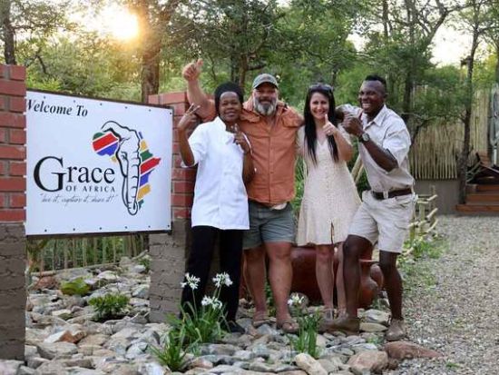 5スターラグジュアリースイートに泊まる！クルーガー国立公園サファリ3泊4日【ヨハネスブルク空港発着/宿泊/食事/ゲームドライブ】