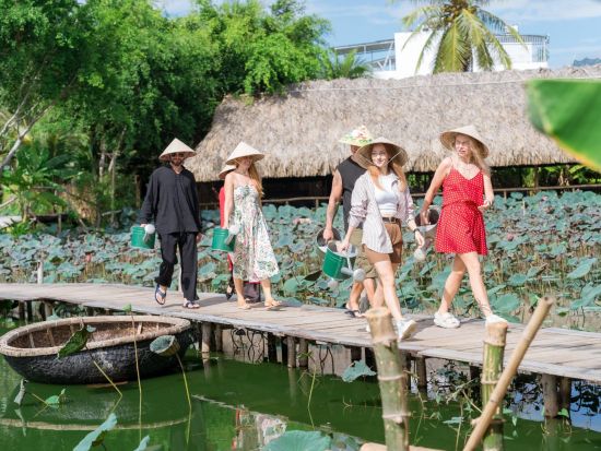 ニャチャン 異文化体験を楽しむクッキングクラスツアー 料理教室のみプランまたは＋ローカル市場＋ハーブ収穫体験＋工芸村訪問プラン＜混載／3時間／英語ガイド＞