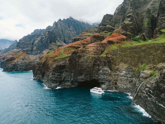 lady_kailani_na_pali01