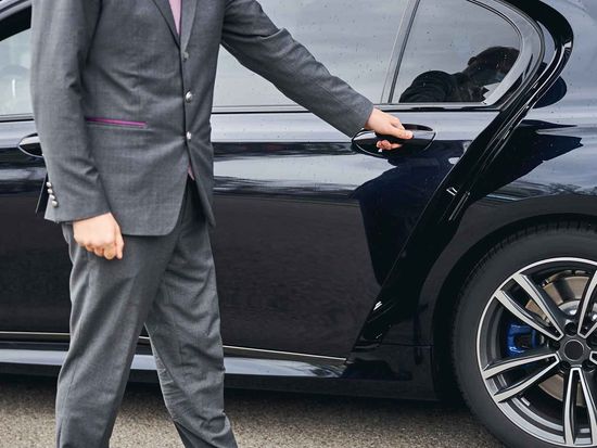 platinum_limo_driver