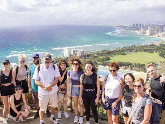 【ハワイ短期留学】アイ・アイ・イー・ハワイ（IIE Hawaii）最短1週間からOK！＜1～4週／ワイキキ／日本語手配サポート＞