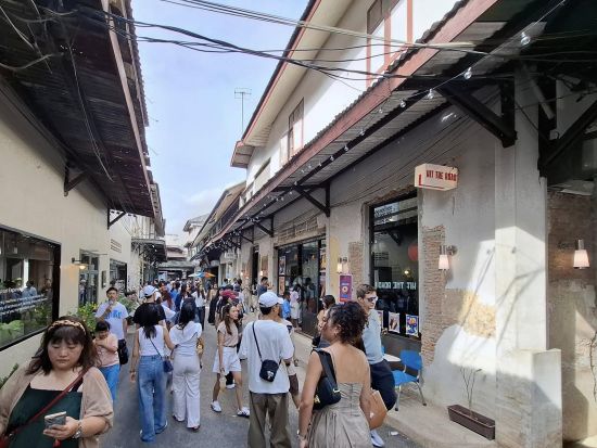 バンコク フォトジェニック街歩き半日ツアー　ソンワット通り散策＆ドゥシットセントラルパーク＜午後／貸切プランあり／日本語ガイド選択可＞