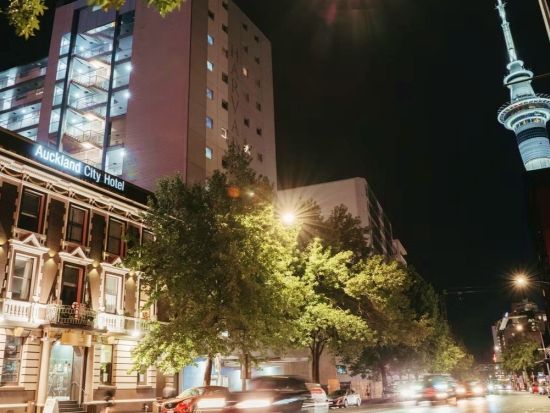 オークランド3泊4日 往復空港送迎＆宿泊付きパッケージ　自由観光に最適＆泊数変更も可能！＜英語ドライバー／オークランド空港発着＞