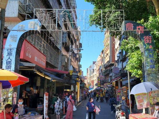 淡水観光シャトルツアー　紅毛城＋關渡媽祖宮＋一滴水記念館＋淡水老街など＜金～日曜日／午後／台北発＞