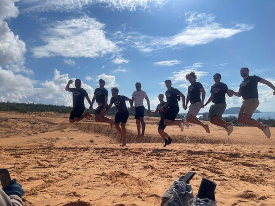 ムイネー・プライベートジープツアー　白砂丘でのジープライディング＆選べる日の出・夕日観賞プラン＜貸切／ムイネー発着／英語ドライバー＞の写真3