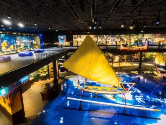 【7月4日限定】第48回海洋博公園花火大会日帰りバスツアー 沖縄観光と花火大会を一度に満喫！ ＜花火特別観覧席＆観光スポット入場券付き／日本語・中国語／那覇発＞