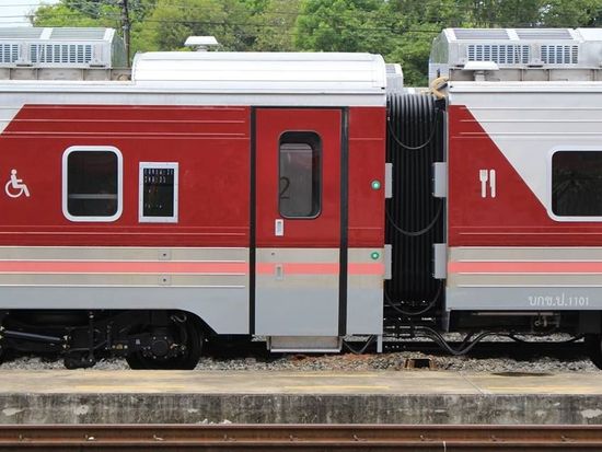 584e822f073ab0296.orig