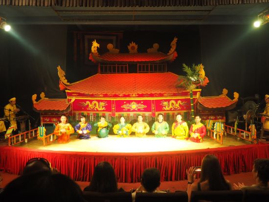 水上人形劇チケット〈往復送迎付き〉