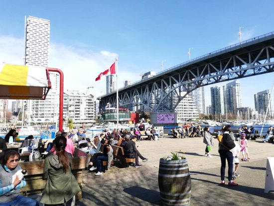 ⑤グランビルアイランド