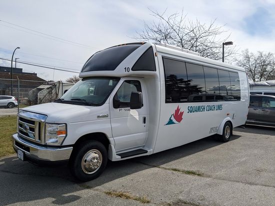 Mini Bus 前横運転手側