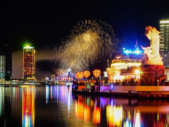 2026年5月30日～7月11日限定！ダナン国際花火大会　鑑賞ツアー＜夕食付き／日本語ガイド＞