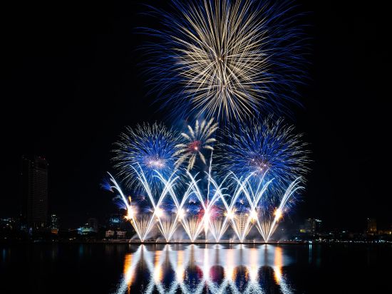 2026年5月30日～7月11日限定！ダナン国際花火大会　鑑賞ツアー＜夕食付き／日本語ガイド＞