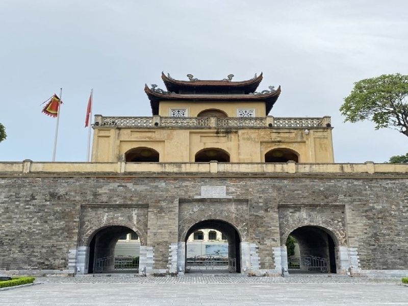 Tr00100420251110185734729