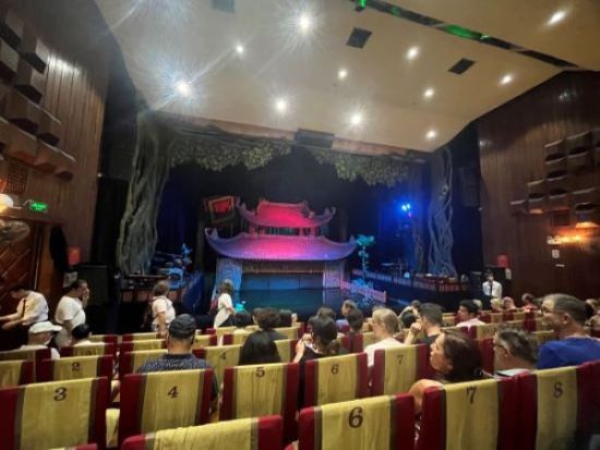 【文化体験】水上人形劇鑑賞（夕食付き）