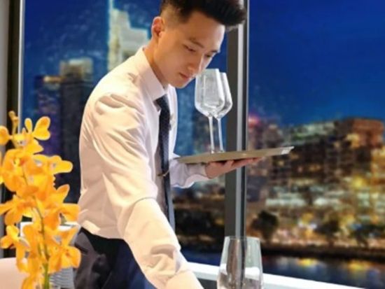 ワンランク上の上質クルーズ「エリートサイゴン」　夜景を楽しみながら豪華お食事＆ライブ演奏＜ホーチミン発＞