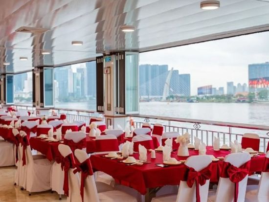 魅力満載のディナークルーズ「ベンゲークルーズ」　ライブ演奏＆ショーで盛り上がる船上ディナー＜ホーチミン発＞の写真2